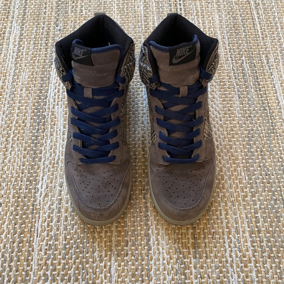 SOLD - Picture 3 of 6